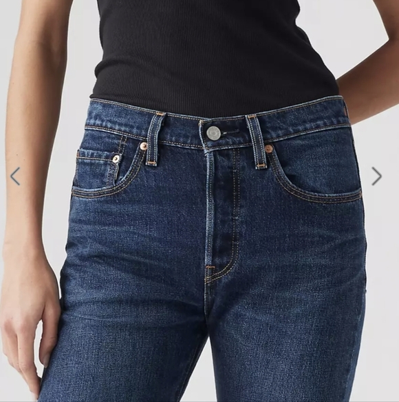 Levi's 501 Original Jeans - Picture 2 of 9